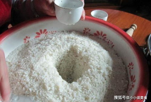 釀制米酒時(shí)，馬上撒粉就錯(cuò)了，難怪米酒不香不甜